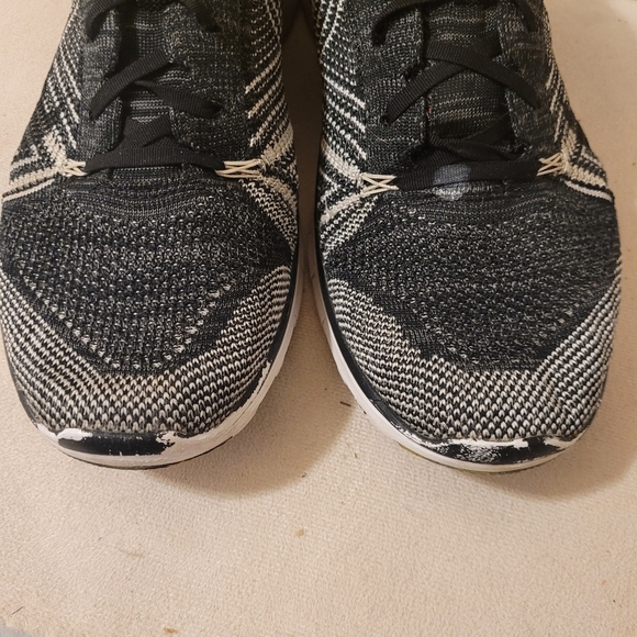 Nike Free TR Flyknit Black Gray & White Size US 10 UK 7.5 EUR42 Women's Sneaker - Picture 8 of 15